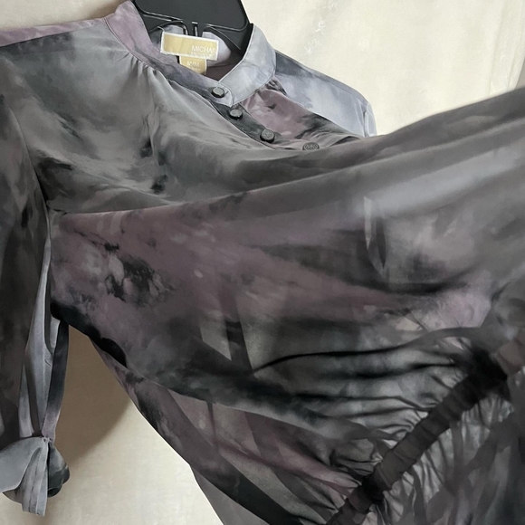 Michael Kors Sheer Watercolor blouse - Picture 2 of 5
